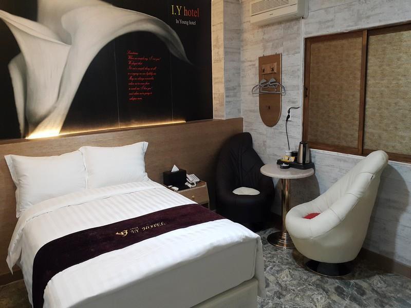 I.Y Hotel Suwon Buitenkant foto
