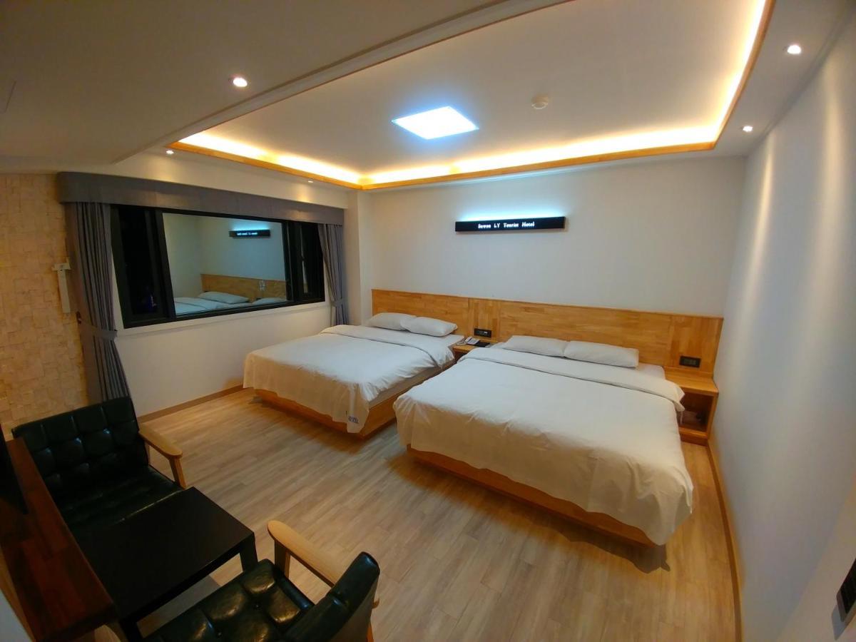 I.Y Hotel Suwon Buitenkant foto