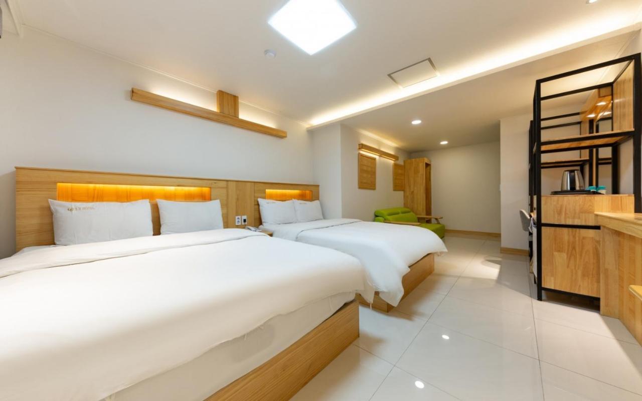 I.Y Hotel Suwon Buitenkant foto