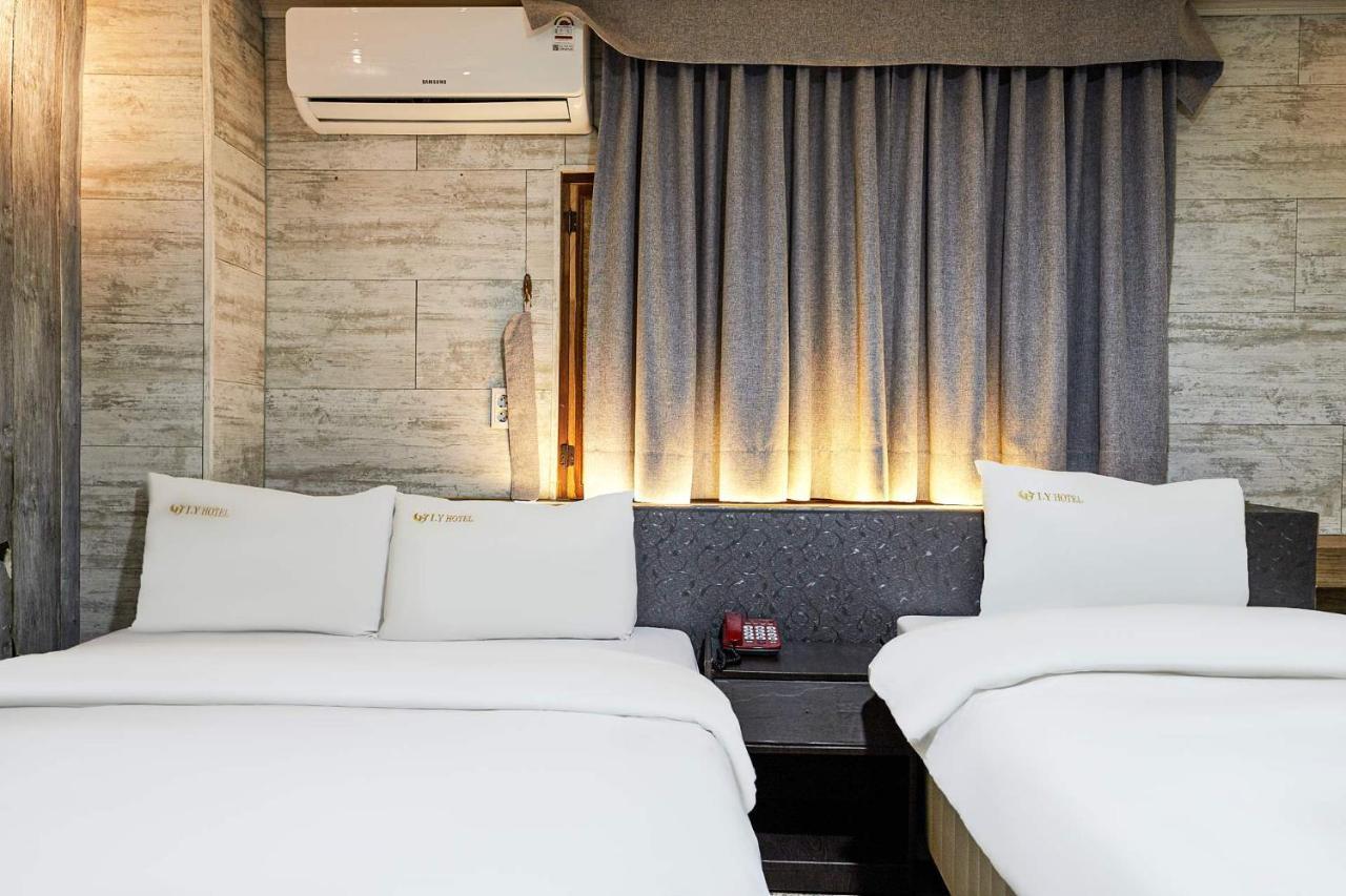 I.Y Hotel Suwon Buitenkant foto